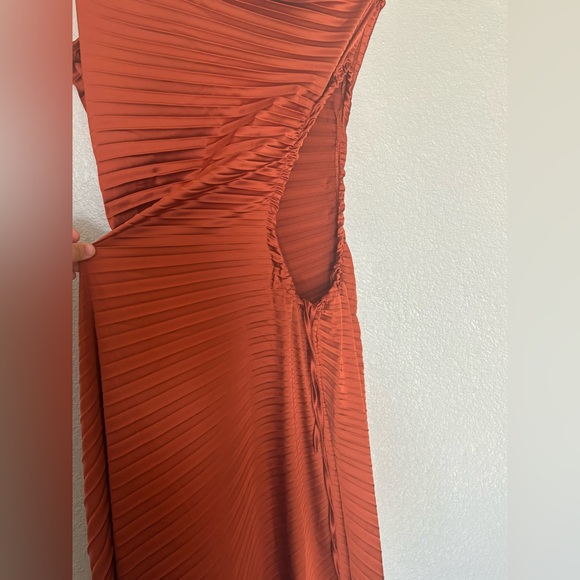 Kaei&Shi One Shoulder Satin Dresss - Picture 5 of 10